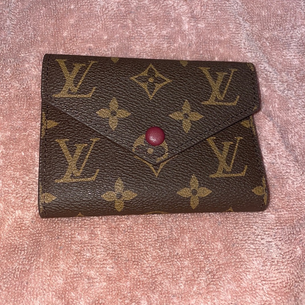 Logo wallet